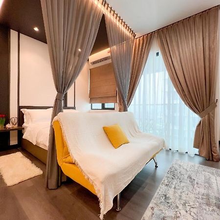 Aurora Vista Homestay Bangi At Vista Bangi With Wifi Netflix Gym Sauna Coway Swimming Pool-River View Каджанг Екстер'єр фото