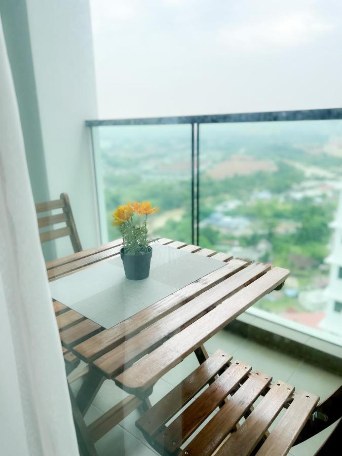 Aurora Vista Homestay Bangi At Vista Bangi With Wifi Netflix Gym Sauna Coway Swimming Pool-River View Каджанг Екстер'єр фото