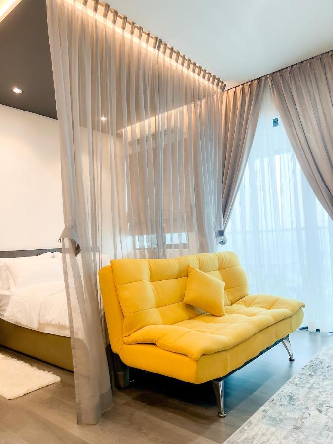 Aurora Vista Homestay Bangi At Vista Bangi With Wifi Netflix Gym Sauna Coway Swimming Pool-River View Каджанг Екстер'єр фото